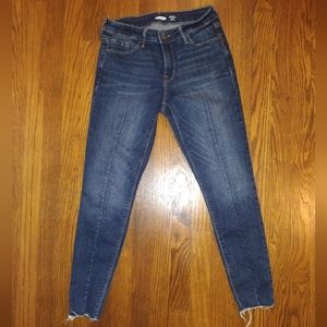 Old Navy Seam Detail Super Skinny Ankle Jeans with Raw Hem Women Size 4